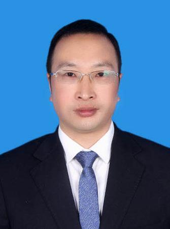 主办律师  李元龙