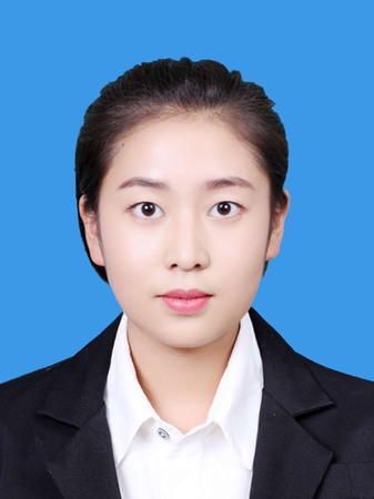 律师助理  李艳霞